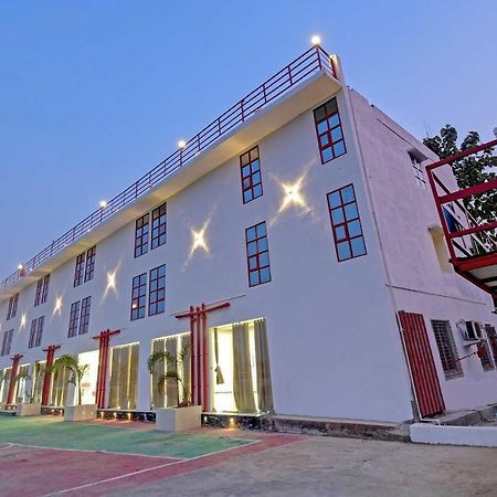 Oyo Townhouse 779 Gods County Otel Tarapith Dış mekan fotoğraf