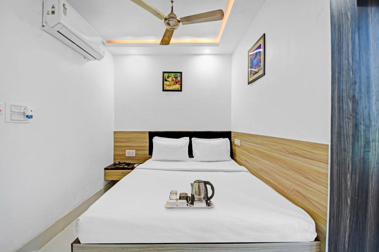 Oyo Townhouse 779 Gods County Otel Tarapith Dış mekan fotoğraf