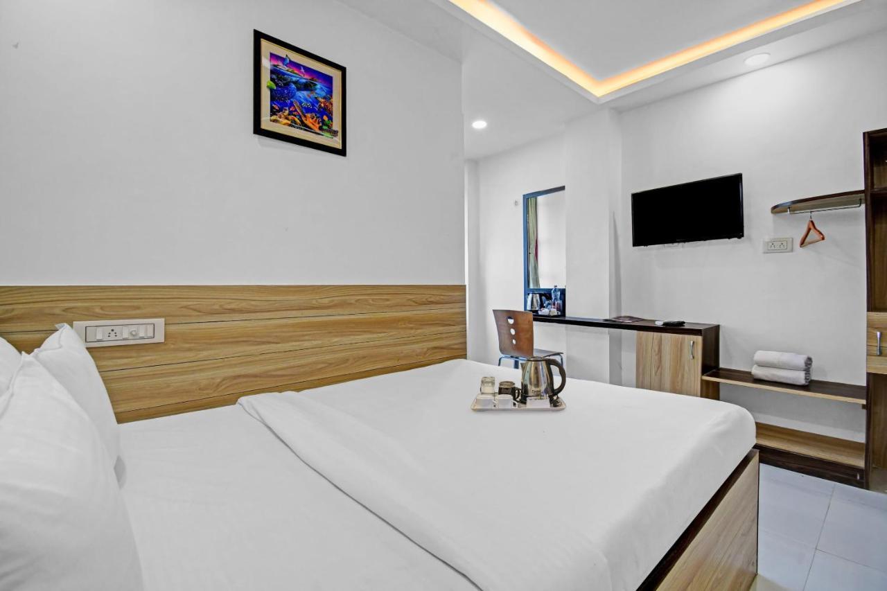 Oyo Townhouse 779 Gods County Otel Tarapith Dış mekan fotoğraf