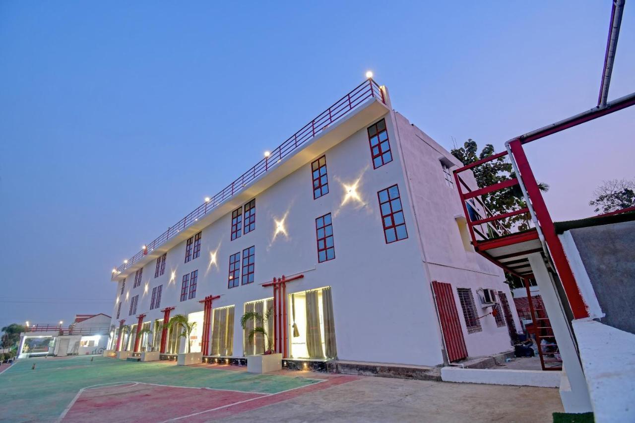Oyo Townhouse 779 Gods County Otel Tarapith Dış mekan fotoğraf