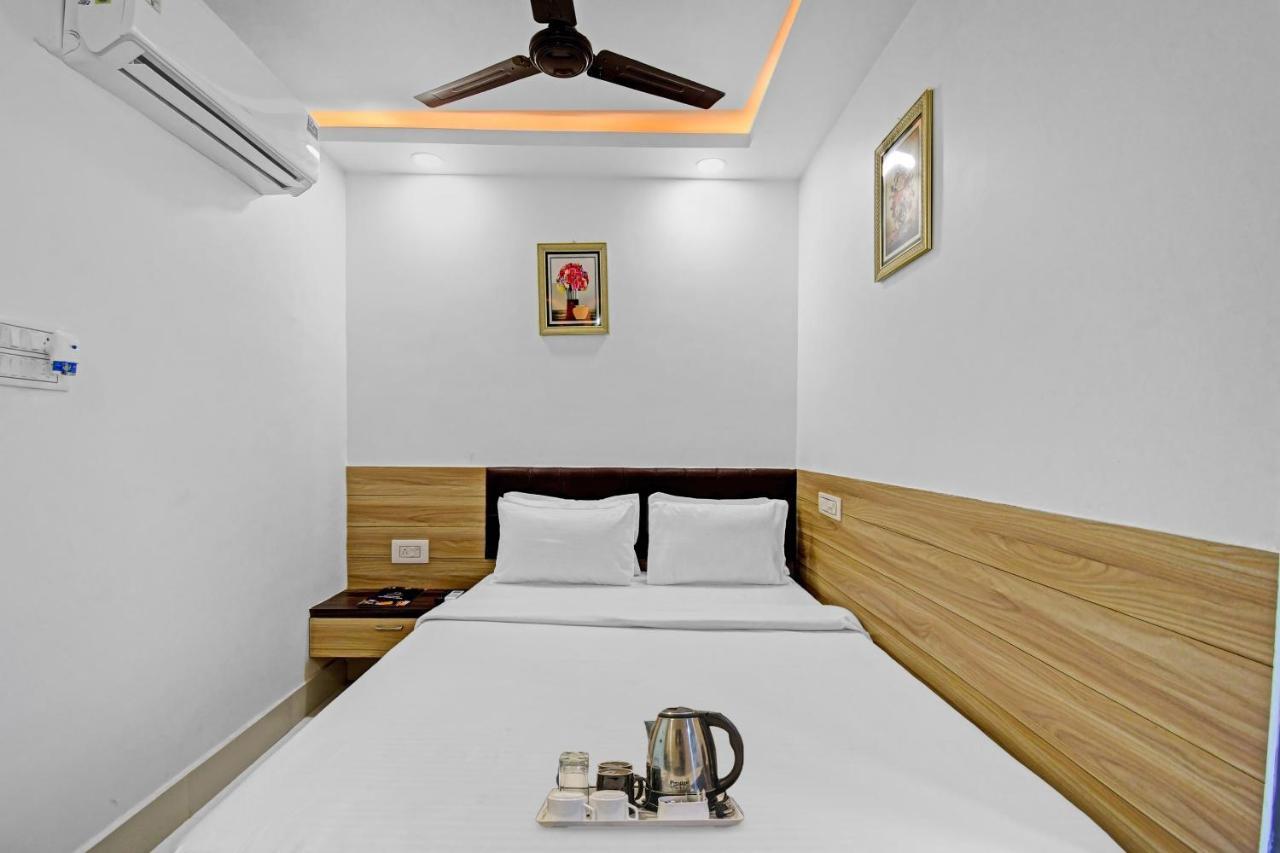Oyo Townhouse 779 Gods County Otel Tarapith Dış mekan fotoğraf