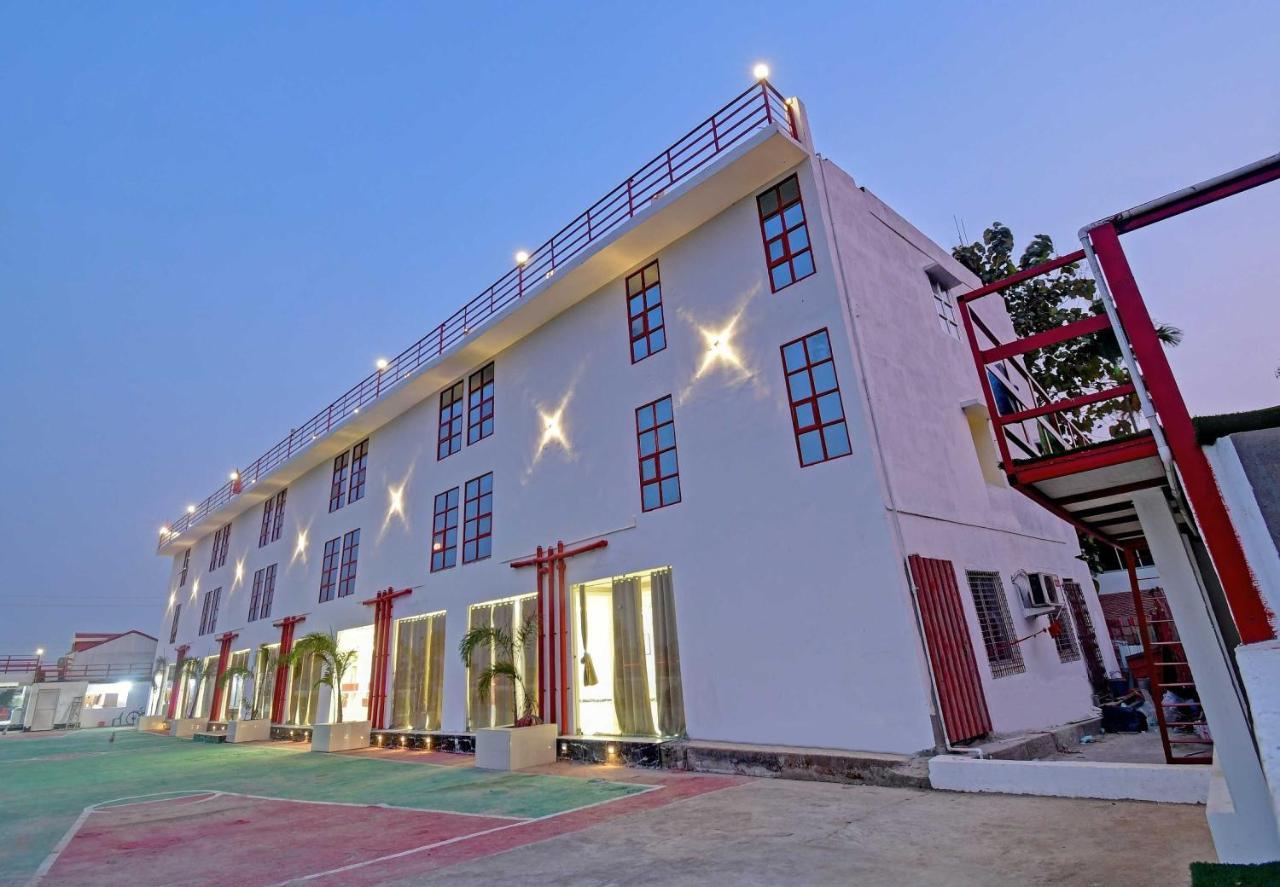 Oyo Townhouse 779 Gods County Otel Tarapith Dış mekan fotoğraf