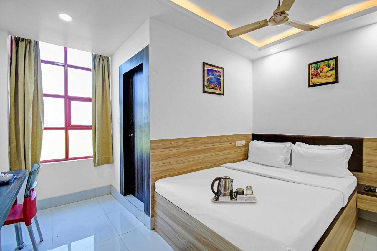 Oyo Townhouse 779 Gods County Otel Tarapith Dış mekan fotoğraf
