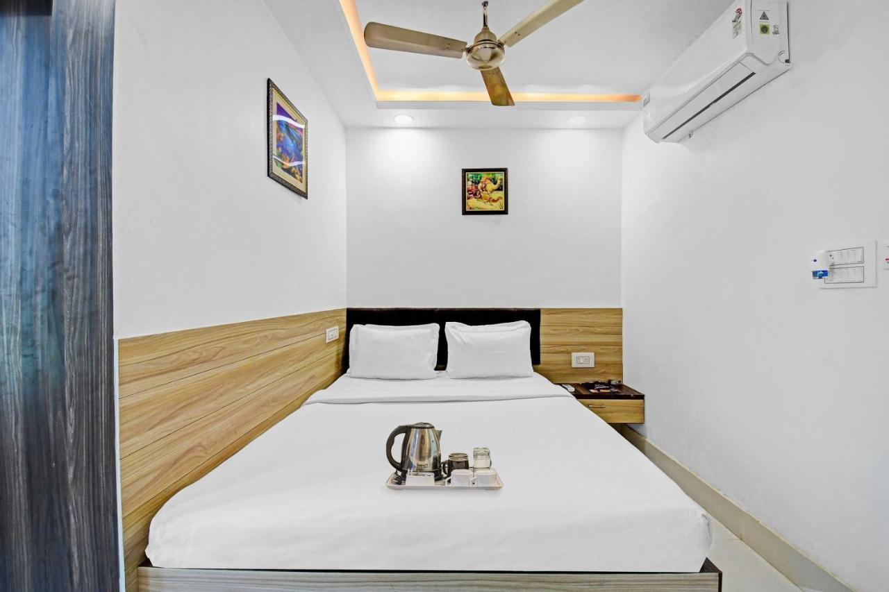 Oyo Townhouse 779 Gods County Otel Tarapith Dış mekan fotoğraf