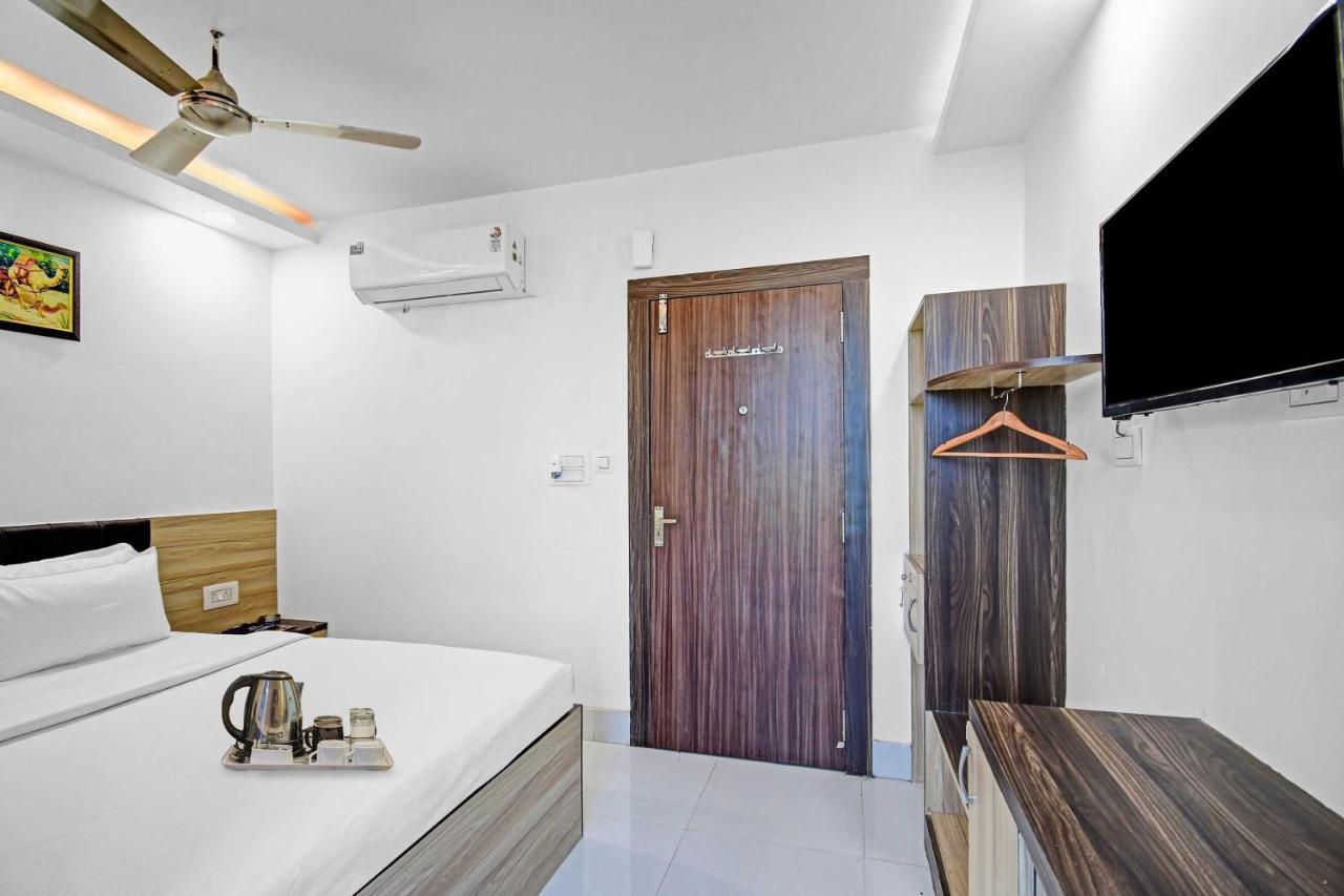 Oyo Townhouse 779 Gods County Otel Tarapith Dış mekan fotoğraf
